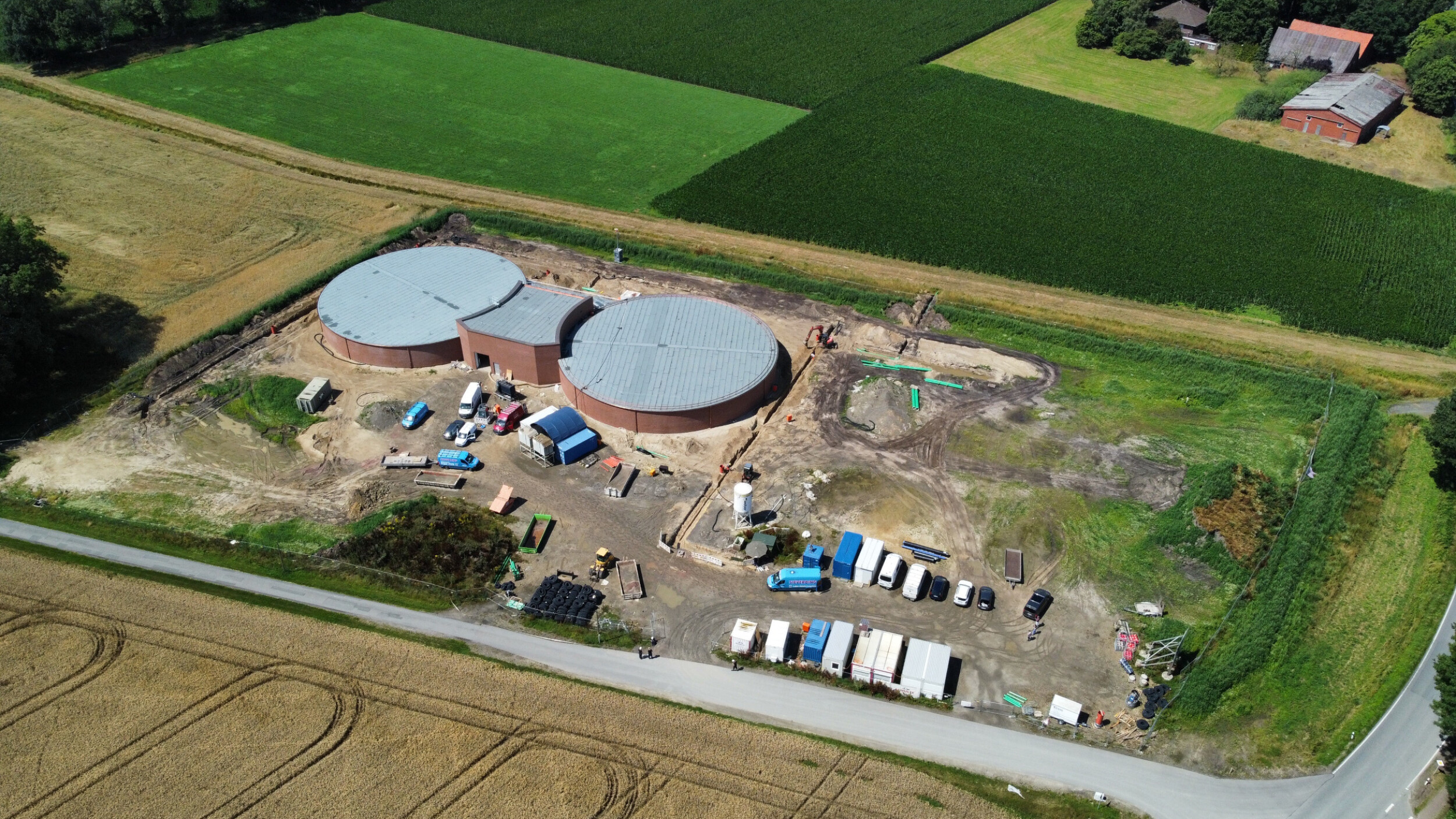 Ein Luftbild des neuen Speicherpumpwerks Kneheim